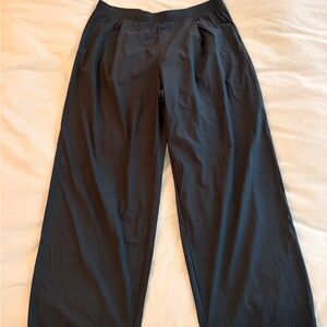 Uniqlo Extra Stretch AIRism Straight Pants